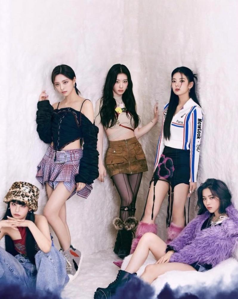 ITZY - Cheshire (Mini-Folded)