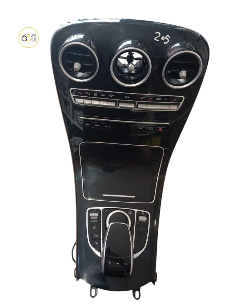 كونسول وسطي مرسيدس C-Class W205 (2015–2018)