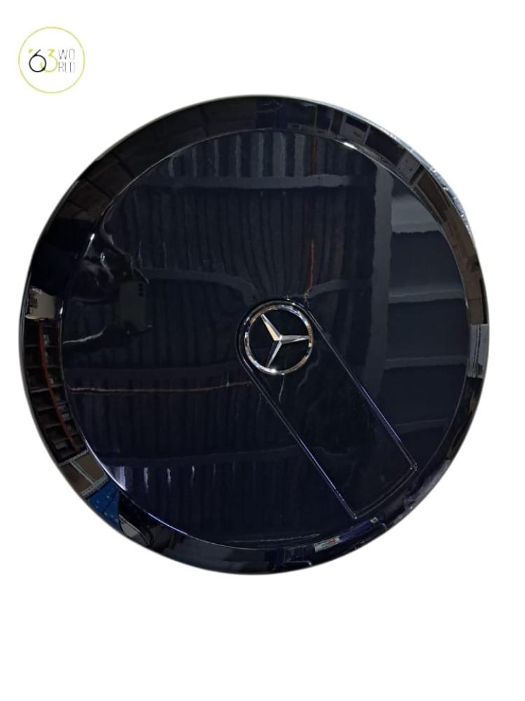 غطاء الإطار الاحتياطي لمرسيدس G-Class W463