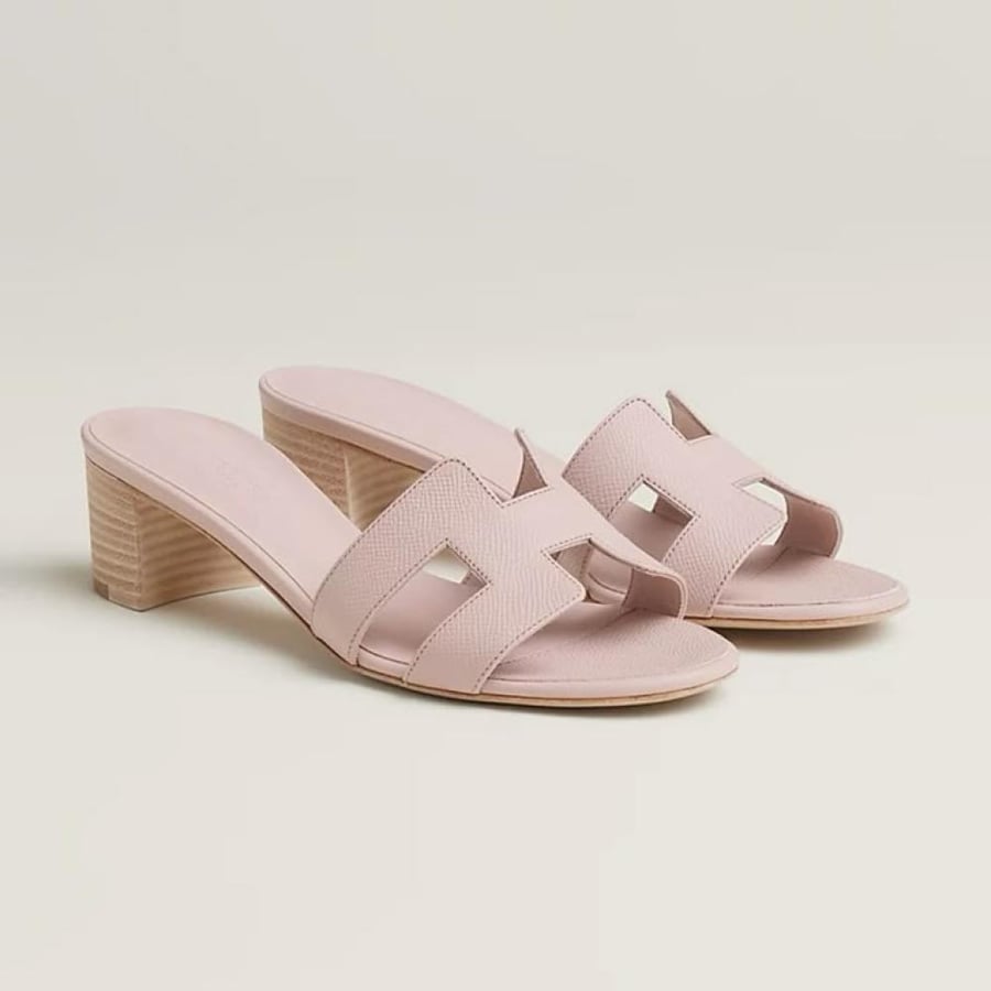 oasis sandal .