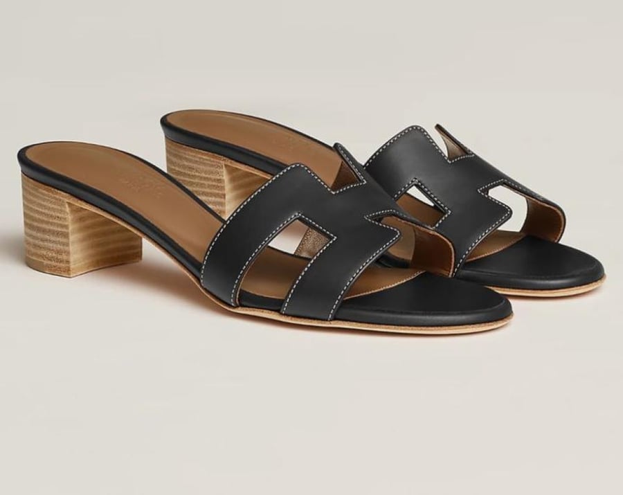 oasis sandal .