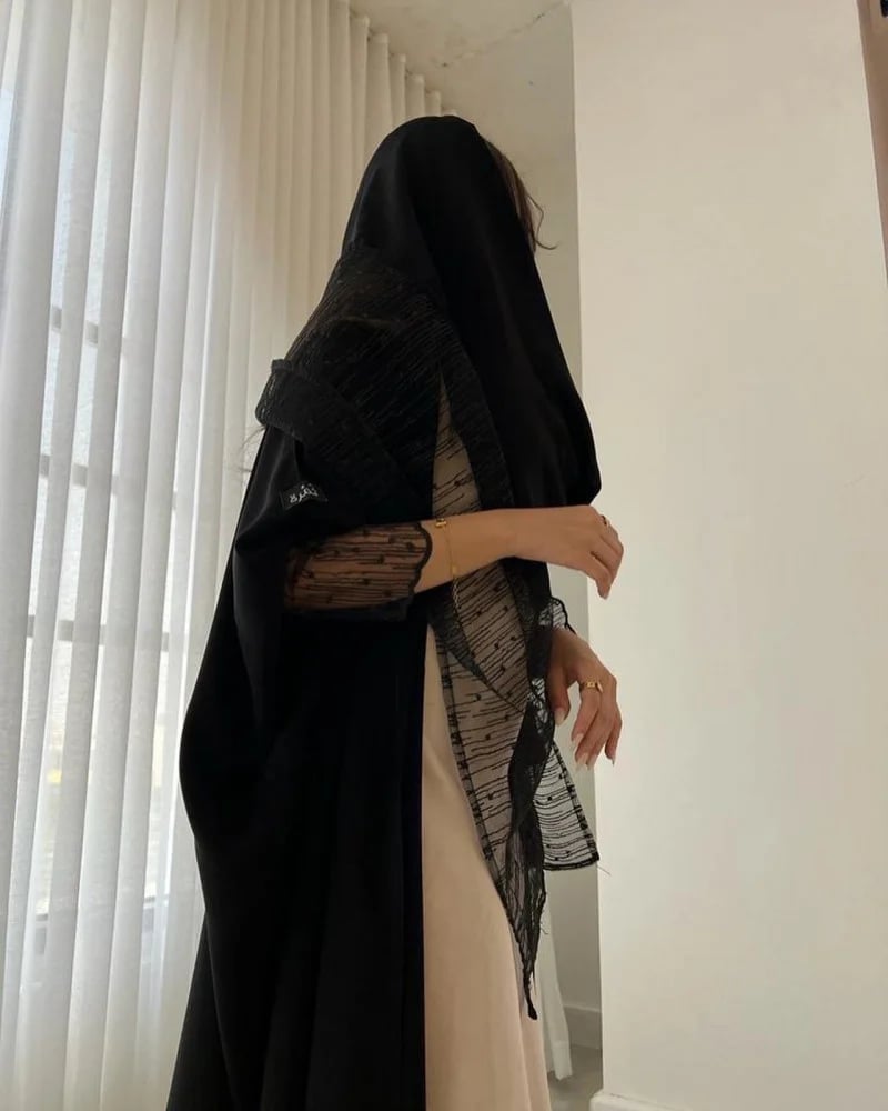 عباية بأكمام تل-عباية فراشة مودرن
