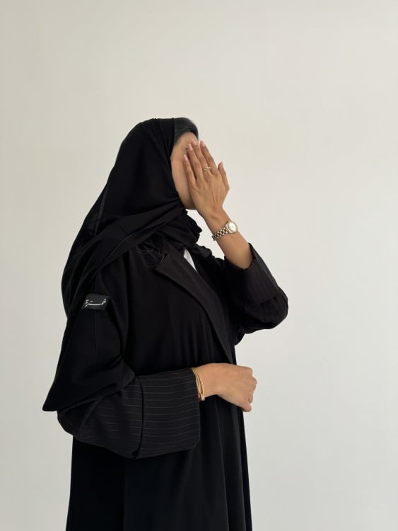 عباية كريب ملكي - متجر عبايات خمرة