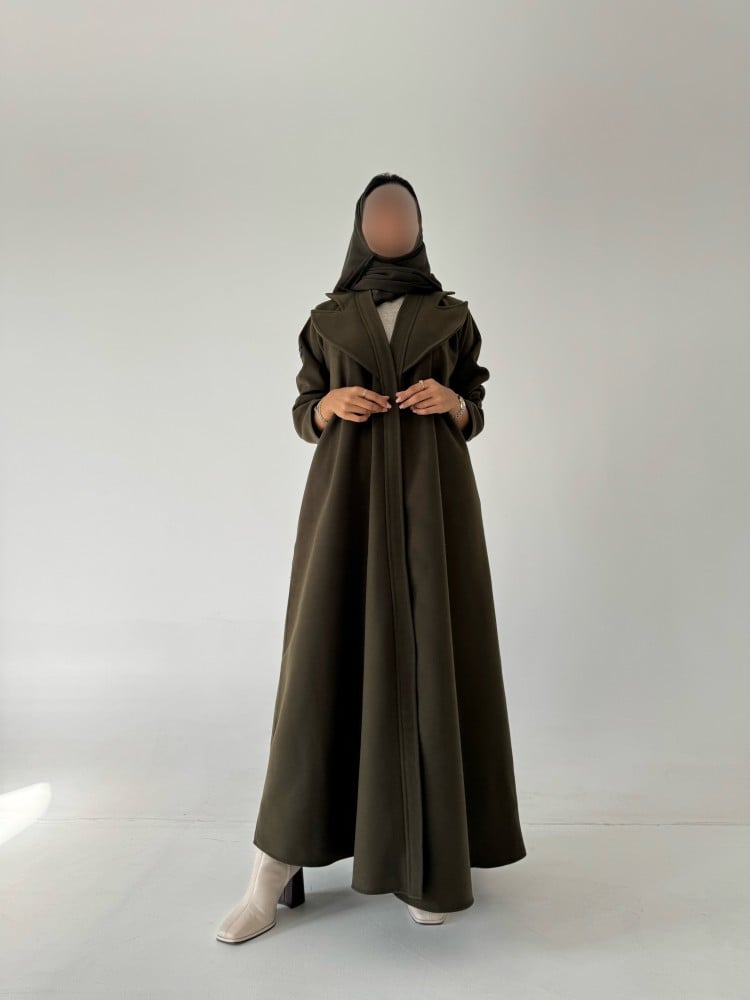 عباية شتوية بياقة أنيقة