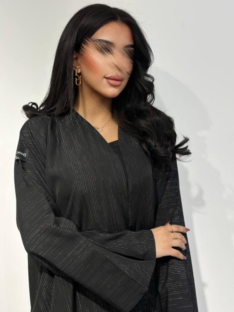فيونكه سوداء لامعه