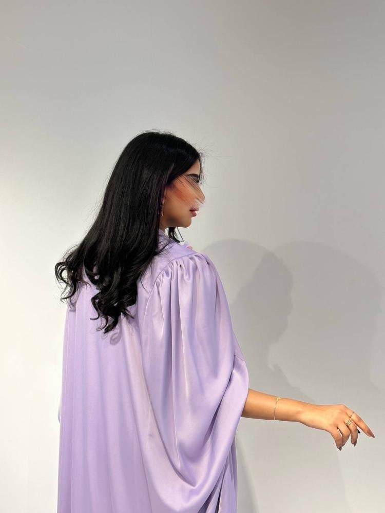 Qatari in mauve color and with a beautiful embroidery - chiffon striped hijab