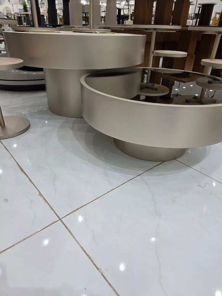Tables 8 pieces two large NEW