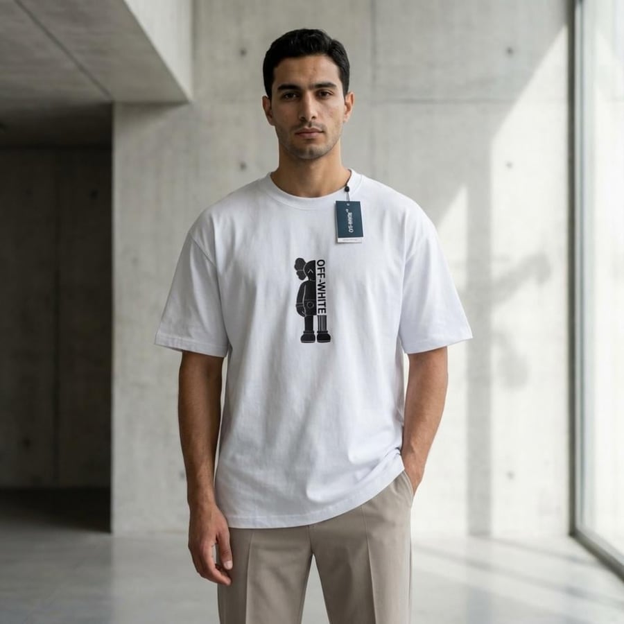 T-shirt of brand Off-White