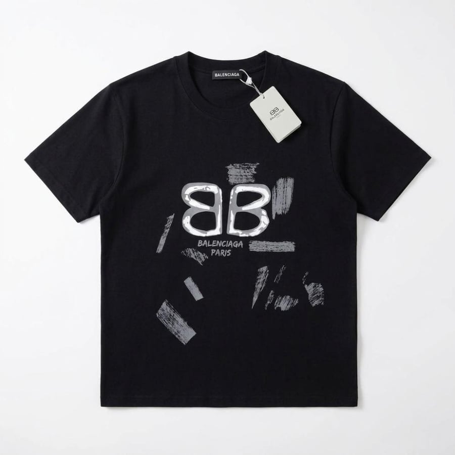 T-shirt of the brand Balenciaga