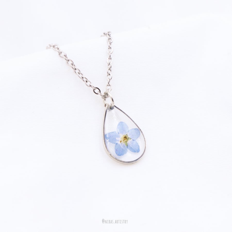 Blue silver necklace