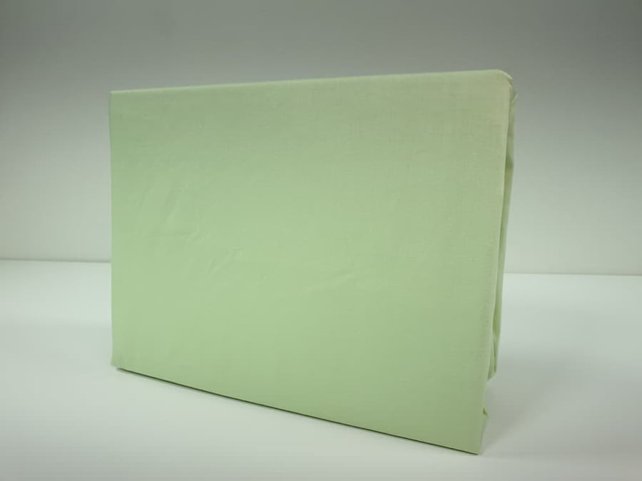 3-piece elastic sheet set in apple color, 100% cotton, single and half