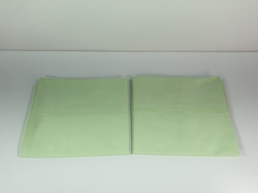 3-piece elastic sheet set in apple color, 100% cotton, single and half