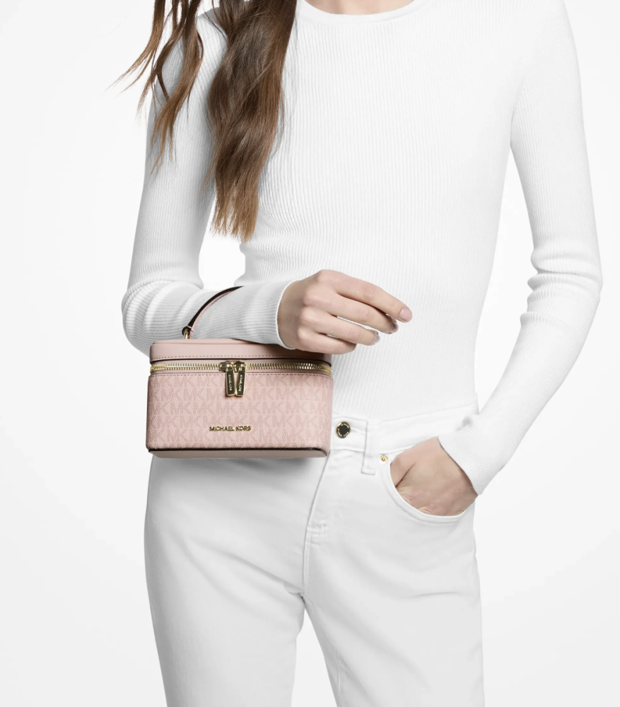 Michael Kors | مايكل كورس