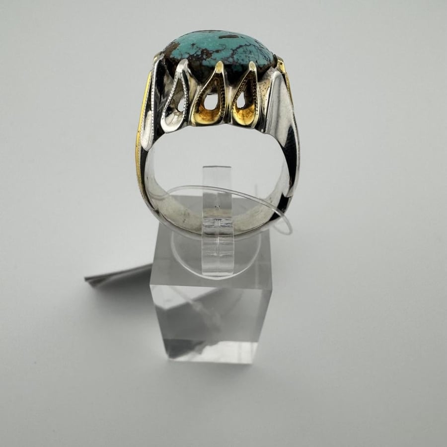 The luxurious Nishapuri turquoise ring