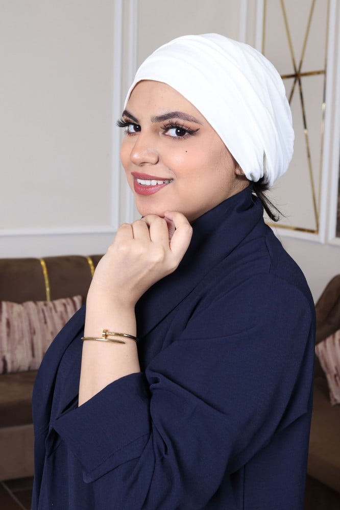 توربان قطعتين بإغلاق لصق من بلاك وينج  الأناقة المريحة بلون الأوف وايت