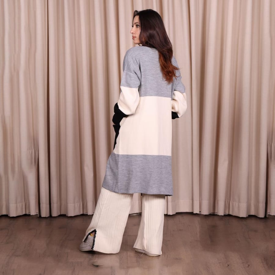 تصميم أنيق ودافئ يناسب جميع الإطلالات الشتوية