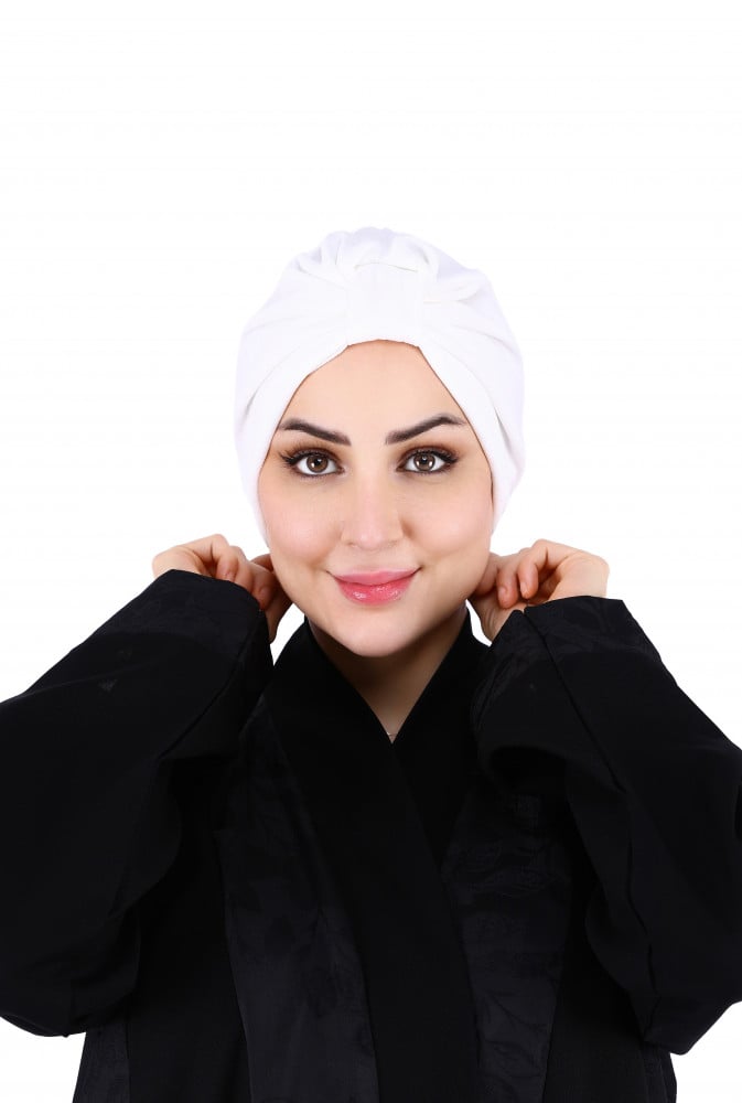 توربان بعقدة أمامية باللون أوف وايت  من بلاك وينج