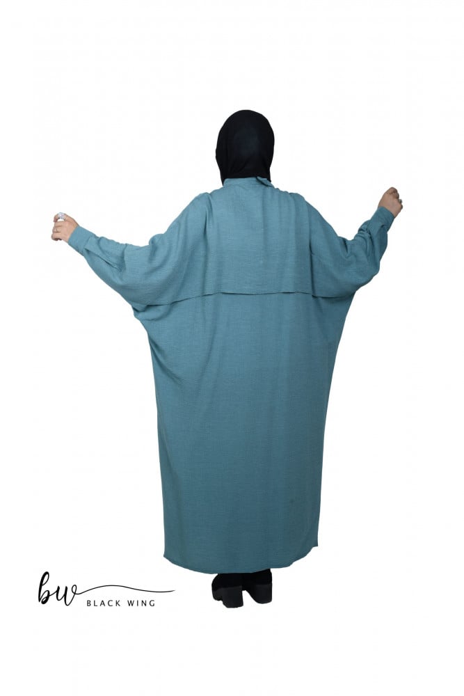 عباية بتصميم واسع من بلاك وينج