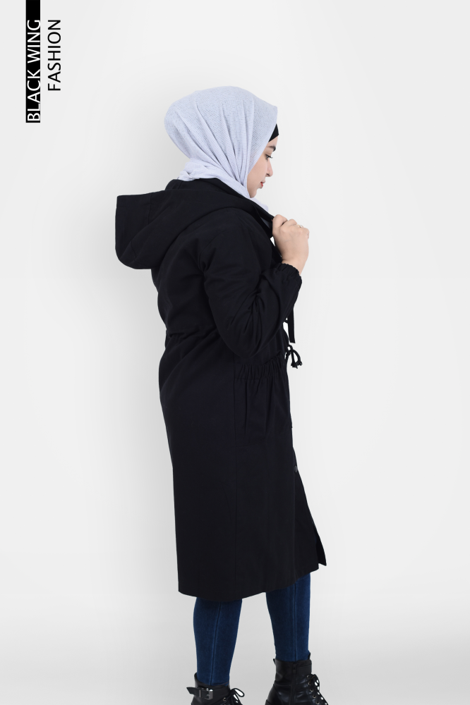 جاكيت مع غطاء رأس وسحاب أمامي