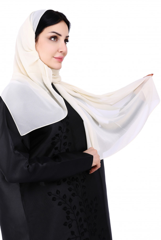 طرحة شيفون سادة من بلاك وينج