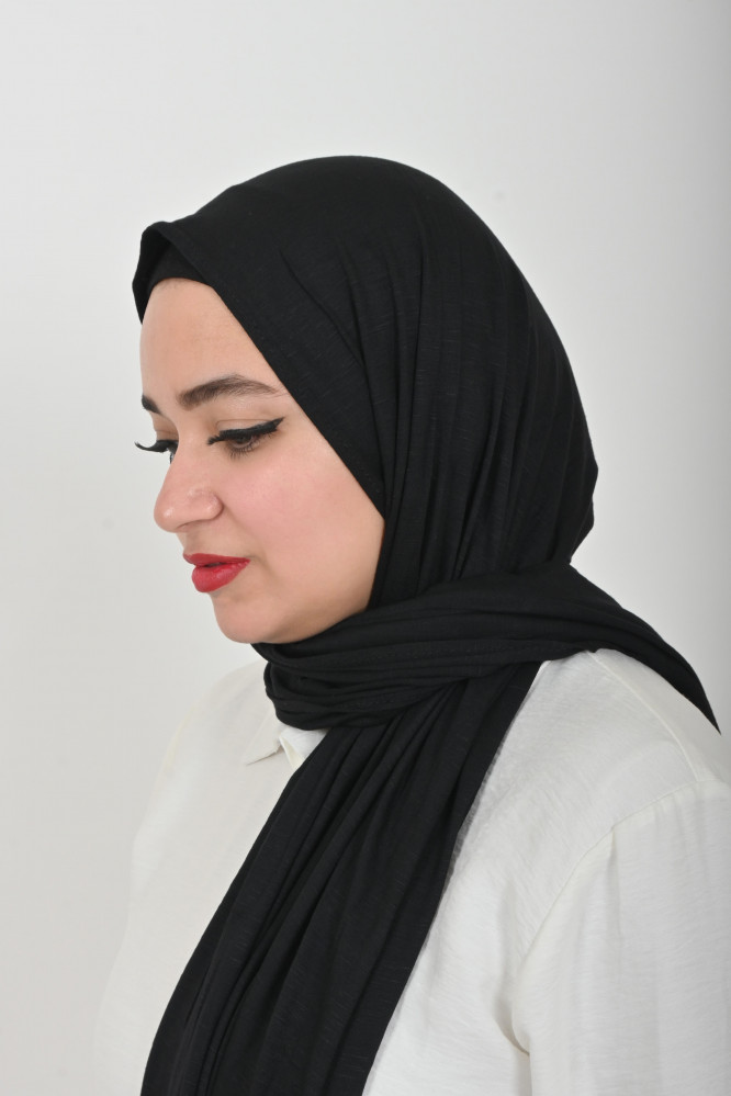 حجاب قطن منمش من بلاك وينج