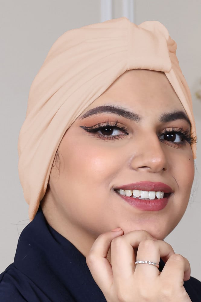 توربان بعقدة أمامية من القطن الناعم بلون بيج  من بلاك وينج