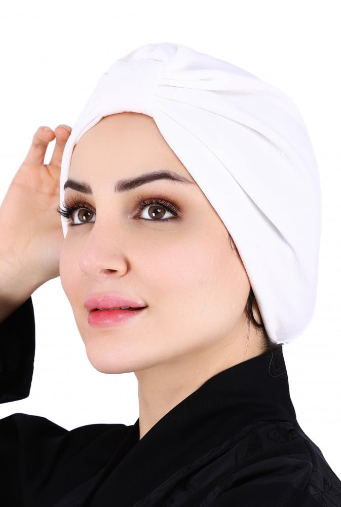 توربان بعقدة أمامية باللون أوف وايت  من بلاك وينج