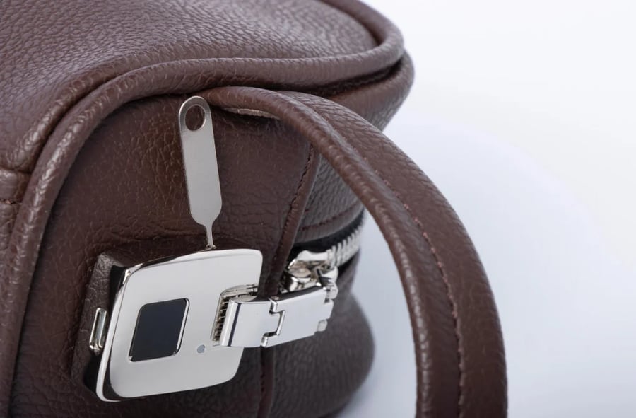 J fingerprint bag