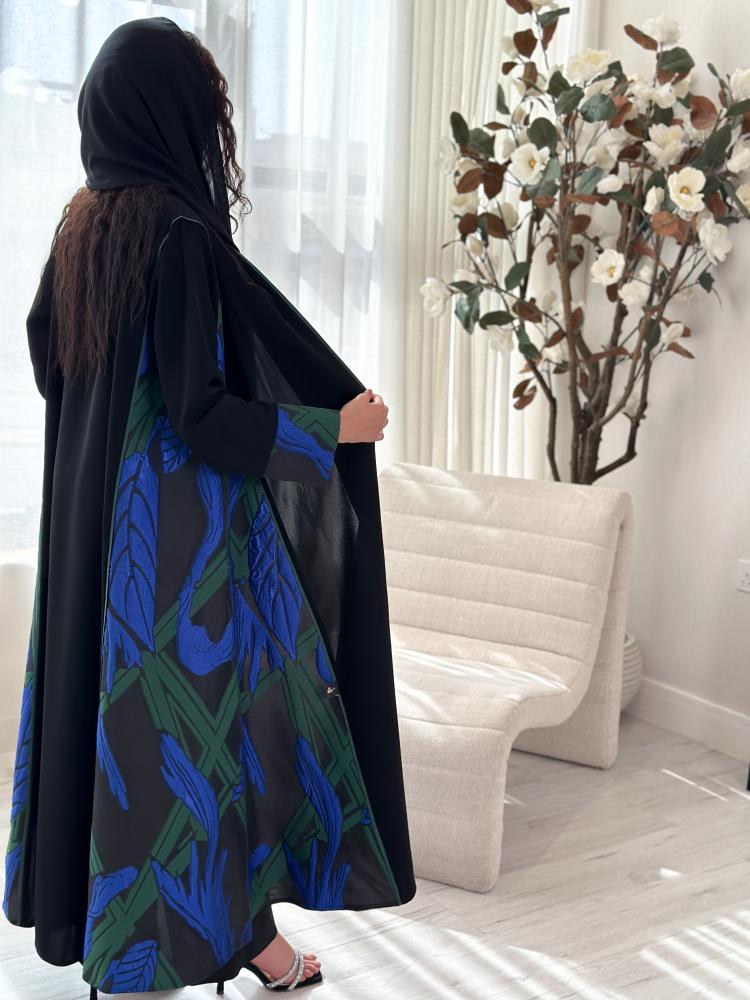 عبايه كريب والاجناب كلوش
