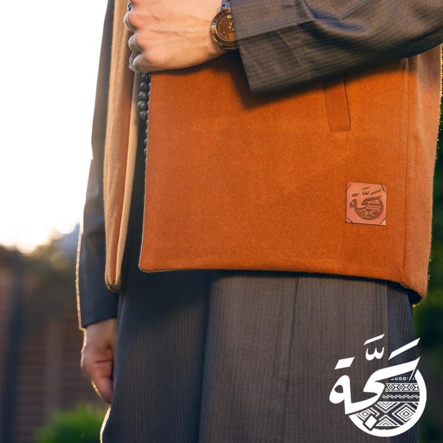 سديري جوخ اللون جملي - بيج