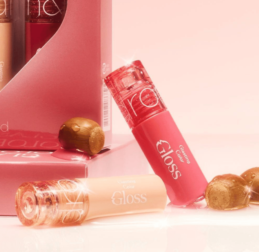 Lip gloss Glossing Color from Romand – Black Sesame Tteok S18 | Mini size and attractive shine