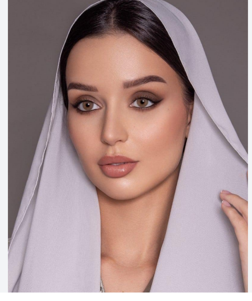 InstaZia monthly lenses – USA La Mocha in natural mocha color