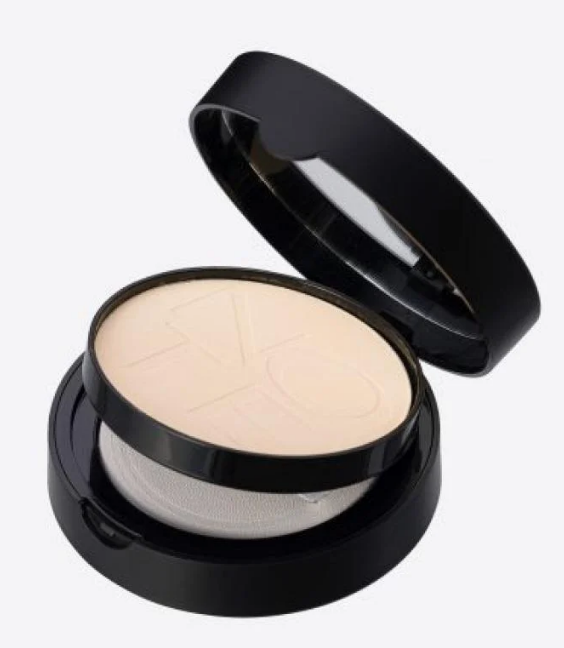 بودرة Note Luminous Silk درجة Beige 01 لتوحيد لون البشرة وتثبيت المكياج