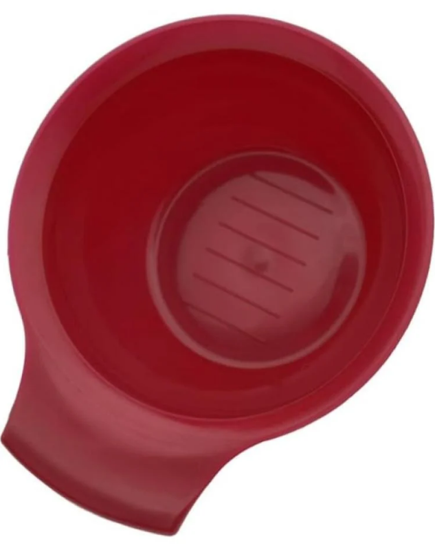 Salon System red dye bowl – a professional tool for mixing and applying dye easily