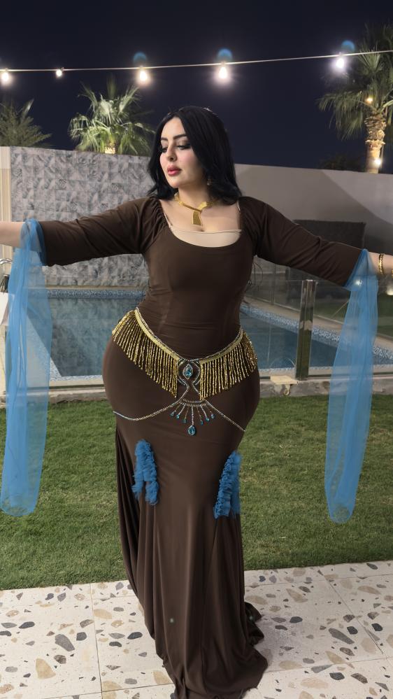 فستان بني كرستال