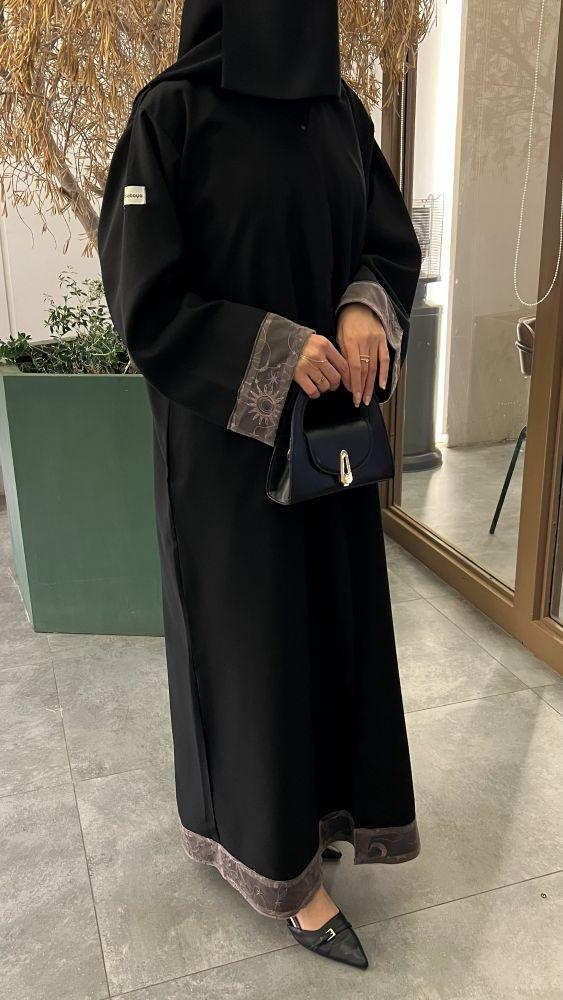 عباية لاڤين