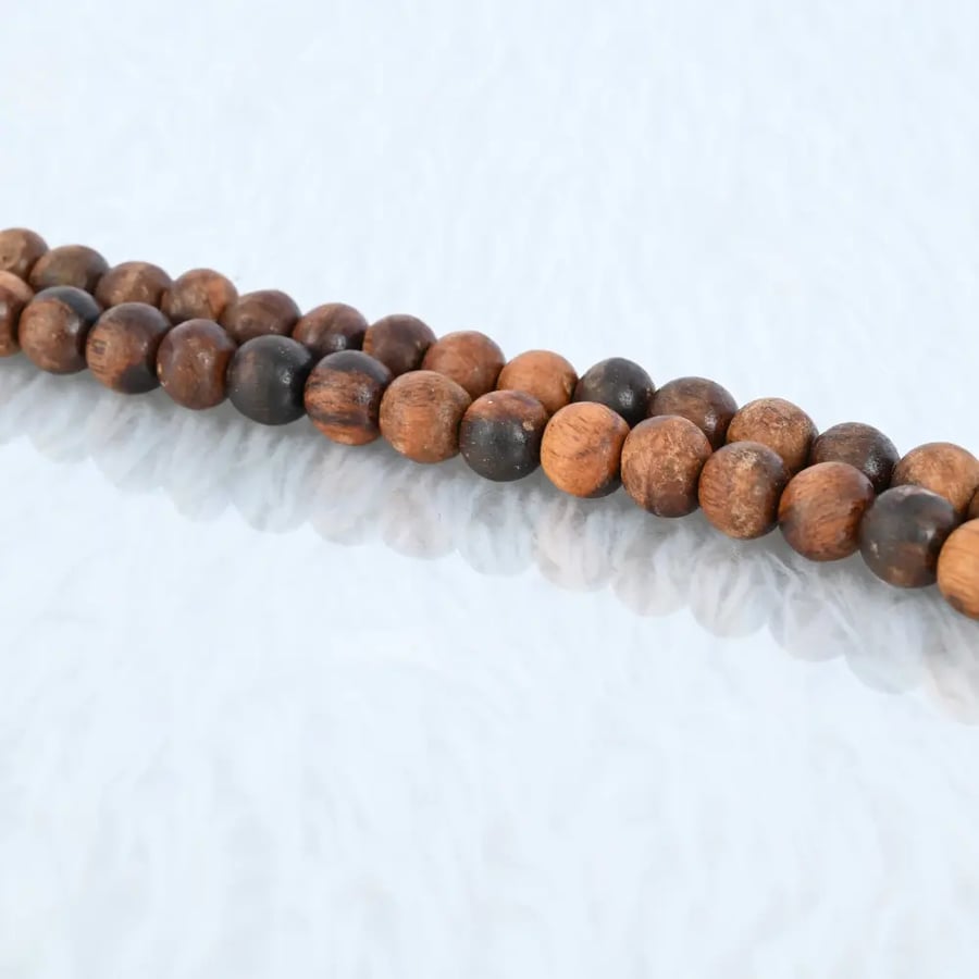 سبحة عود إندونيسي طبيعي  1077