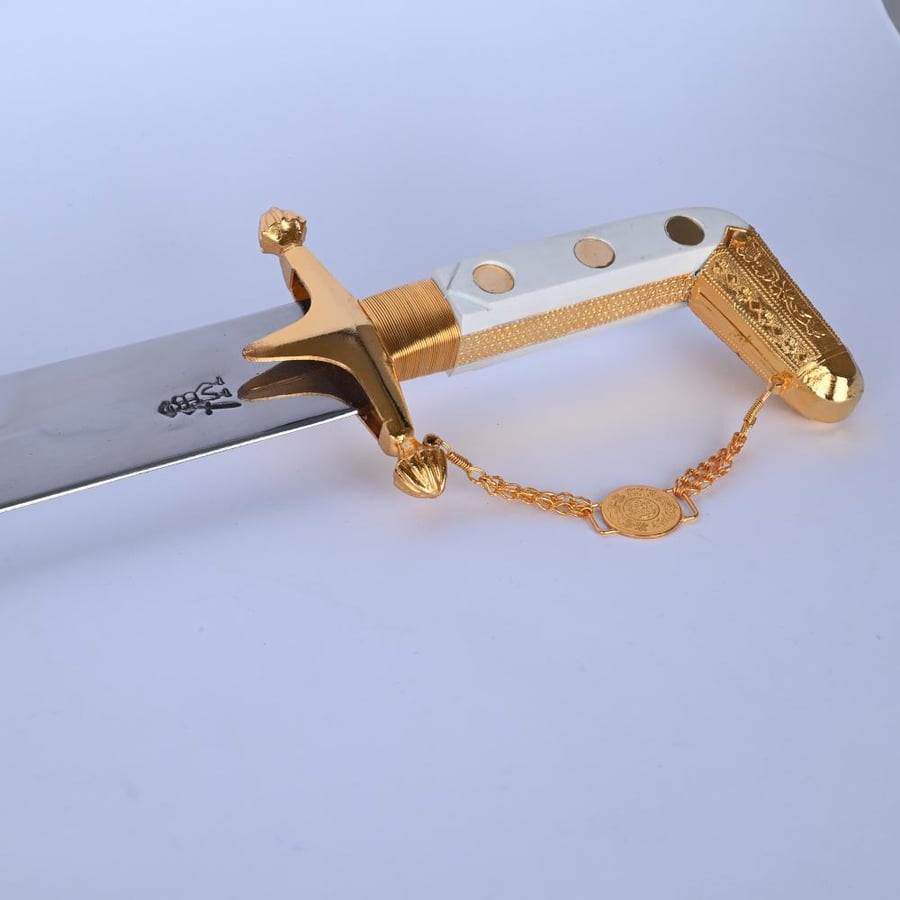 سيف فضة كامل مطعم  بالذهب( تحفة فنية)