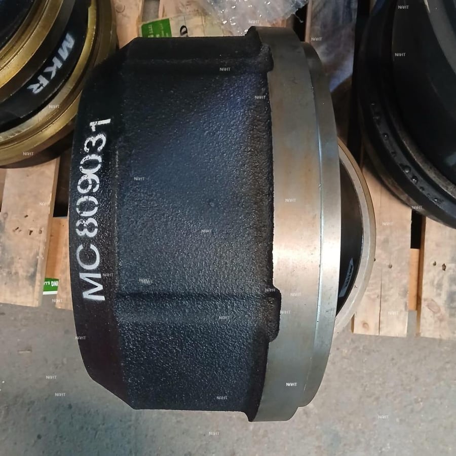 BRAKE DRUM - MC809031 (6 HOLES)
