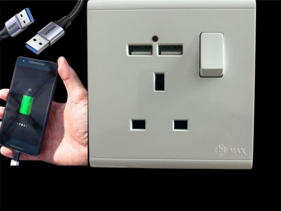 شاحن جوال مع فيش و مدخل  7*7سم USB 2*1