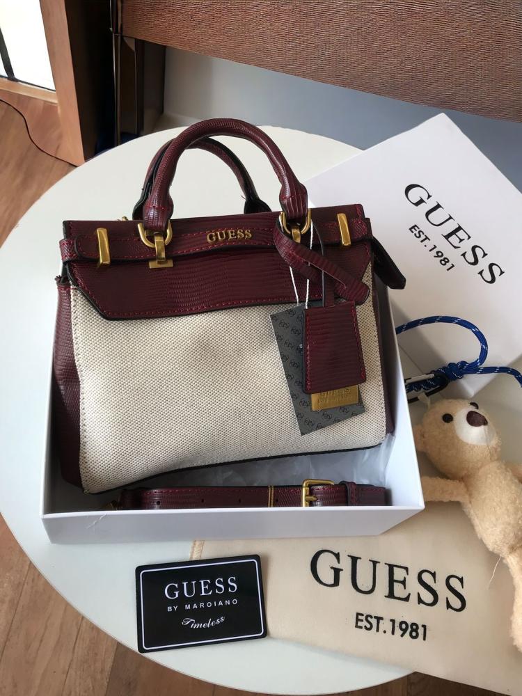 GUESS   _High Quality