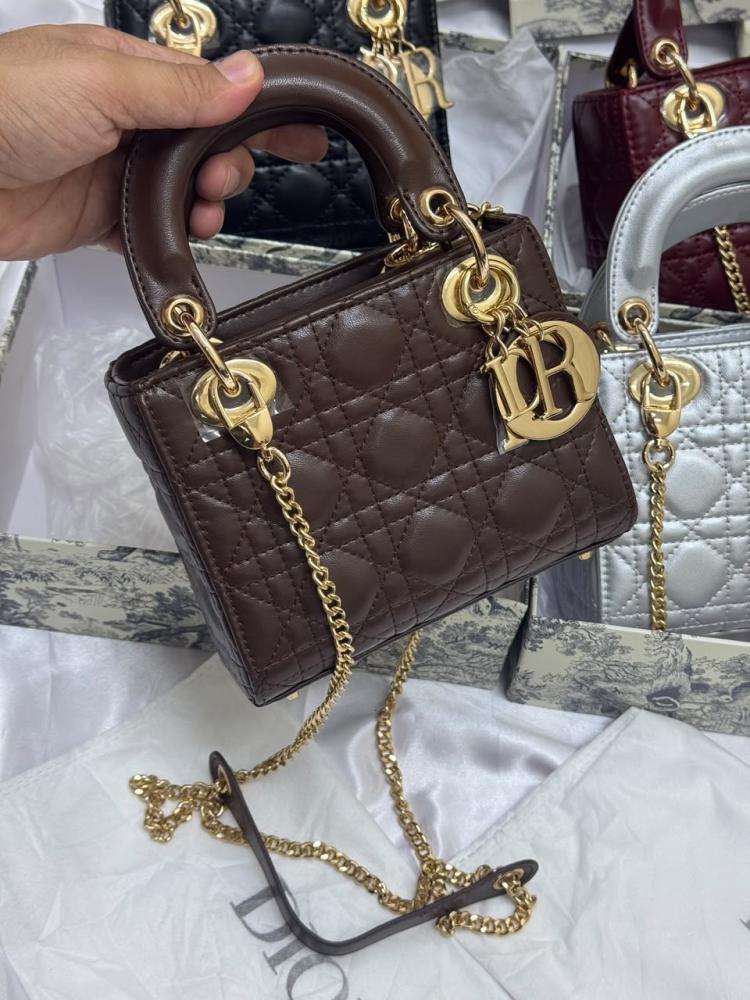 Dior   _High Quality
