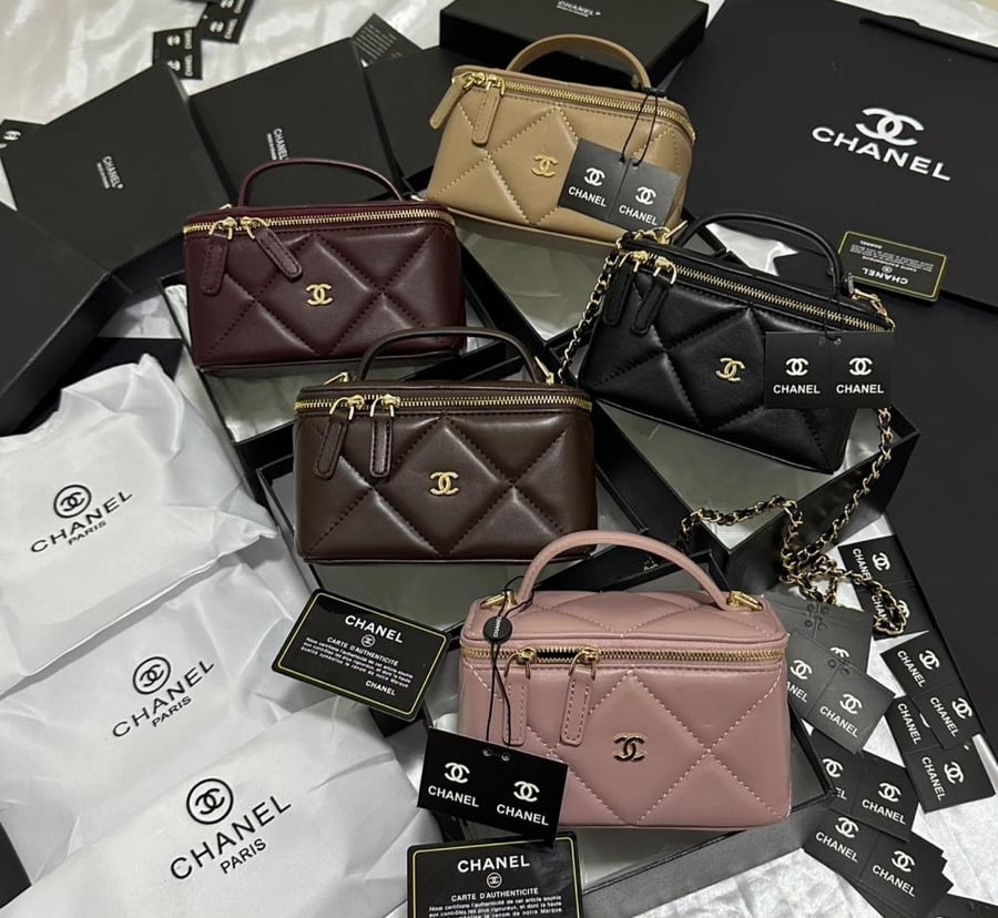 CHANEL  _High Quality