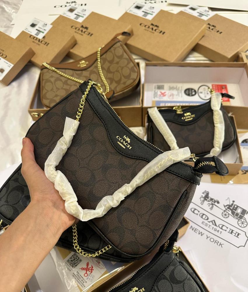 COACH   _High Quality
