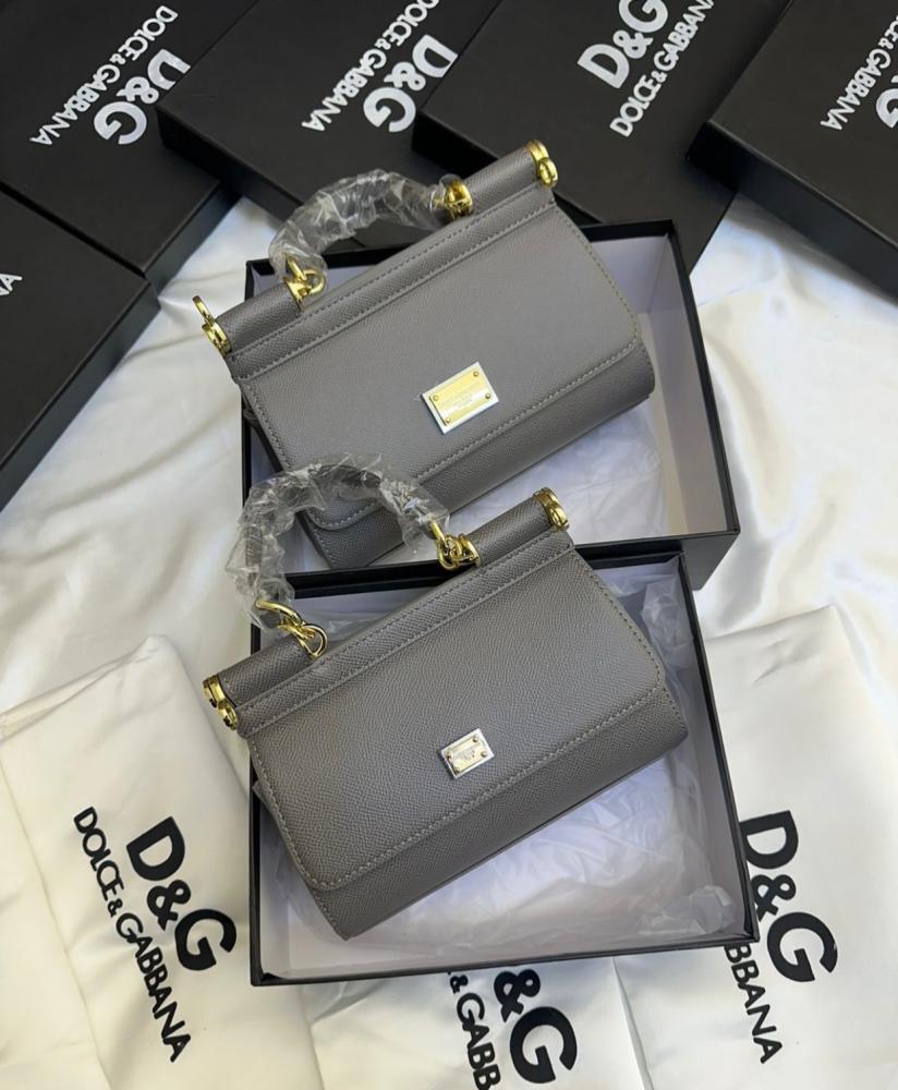 DOLCE&GABBANA   _High Quality