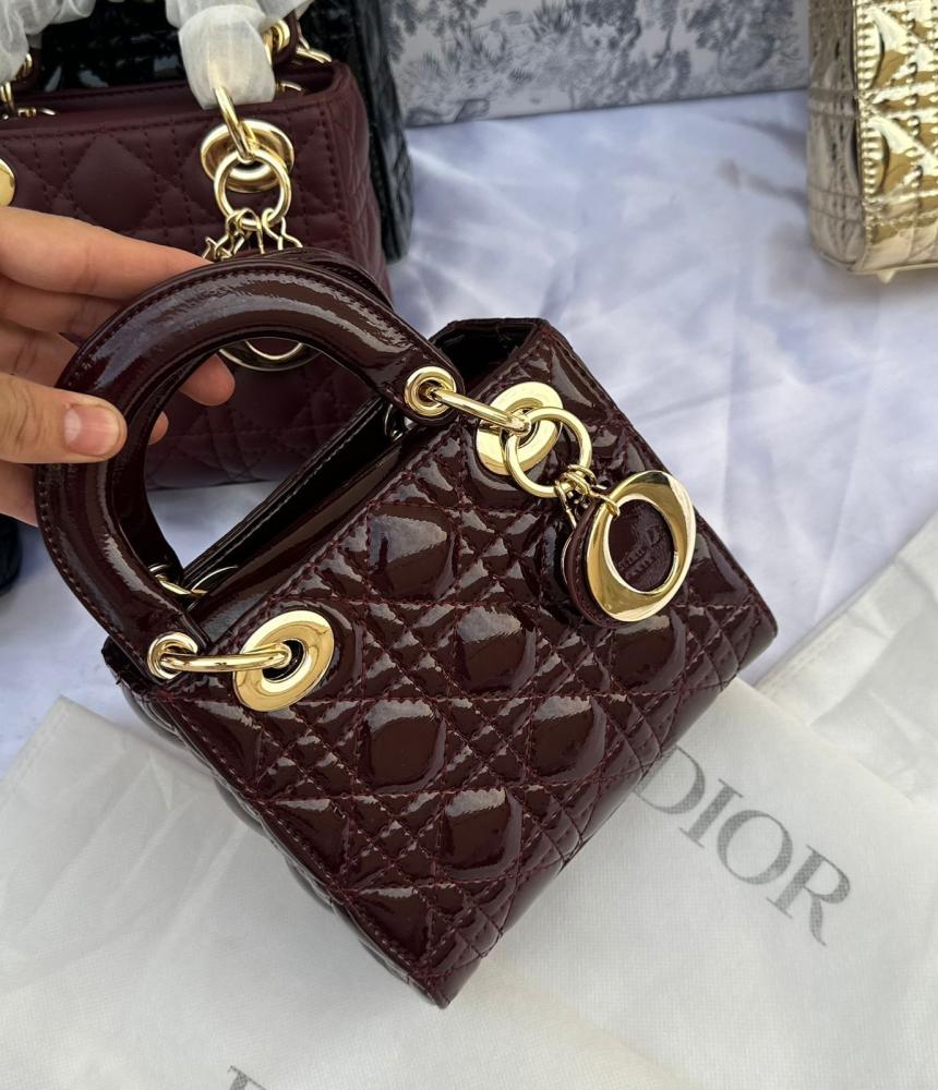 Dior   _High Quality