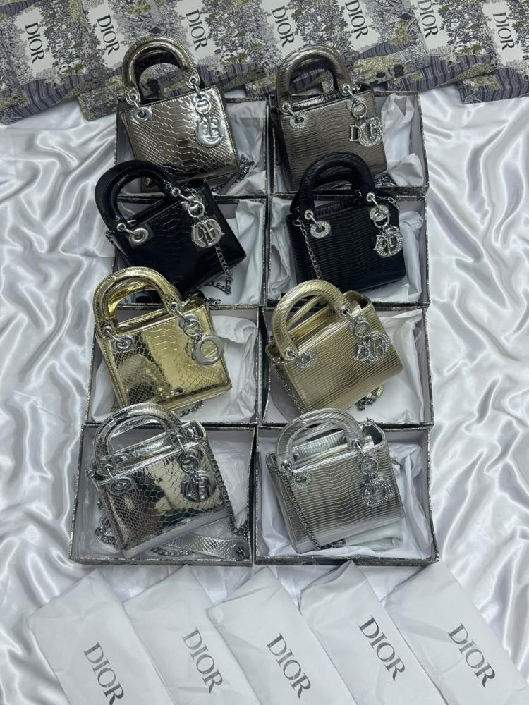 Dior   _High Quality
