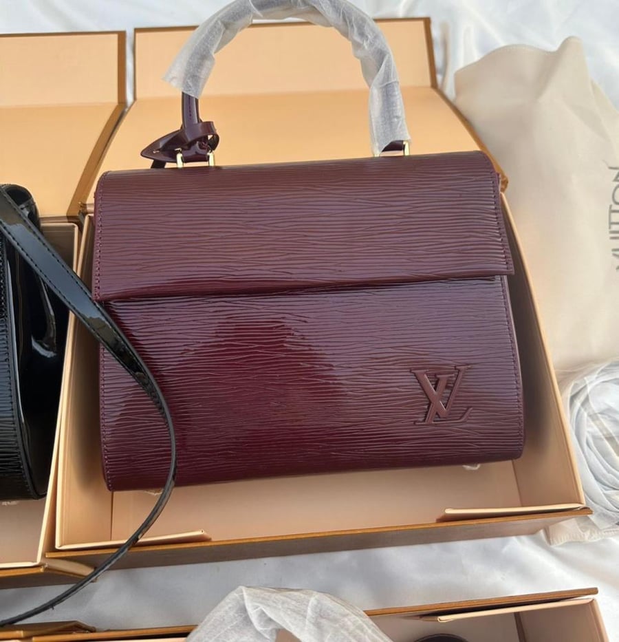 LOUIS VUITTON   _High Quality