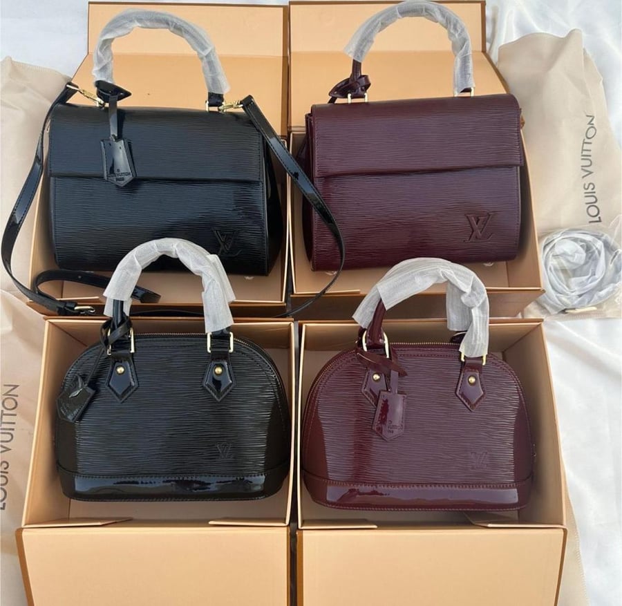 LOUIS VUITTON   _High Quality