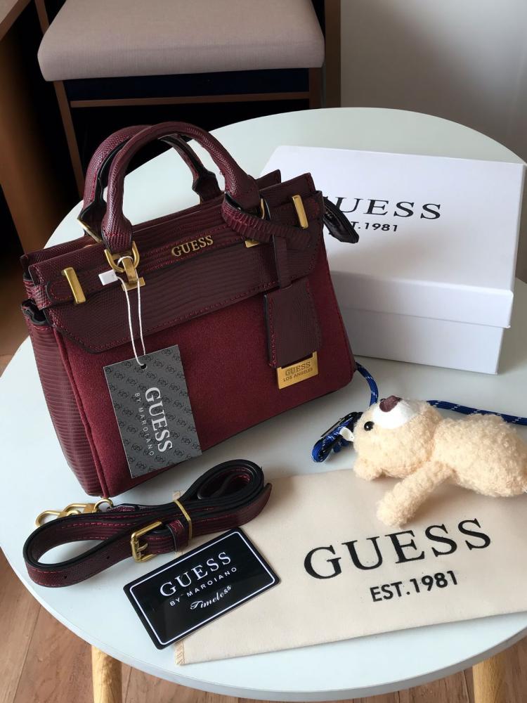 GUESS   _High Quality